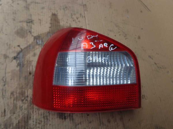 FEU ARRIERE GAUCHE  AUDI - Vue 1